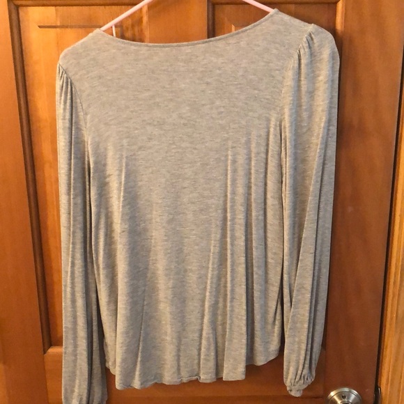 Gray American Eagle top - Picture 2 of 3